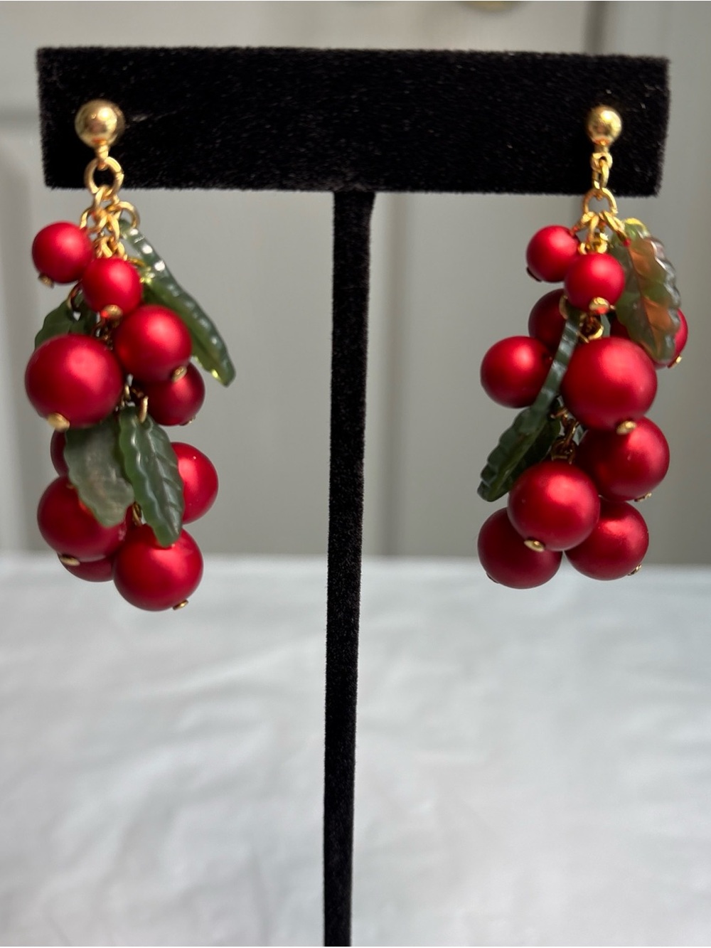 Vtg 1991 Avon Happy Holly Days pierced Earrings Christmas Holiday Ugly Sweat